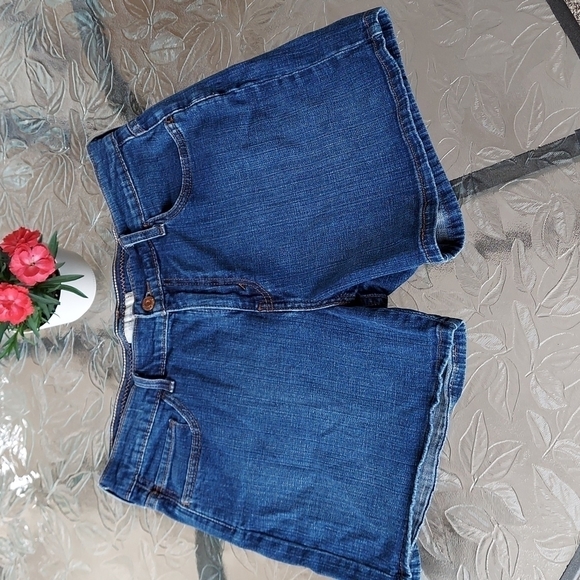 Levi's Pants - Levi Strauss &Co  shorts.Size 12.